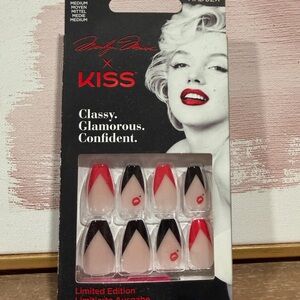KISS Marilyn Monroe Edition Press-On Nails - Red and Black almond shape